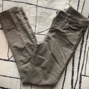 *NWOT* H&M LOGG jeggings / pants.